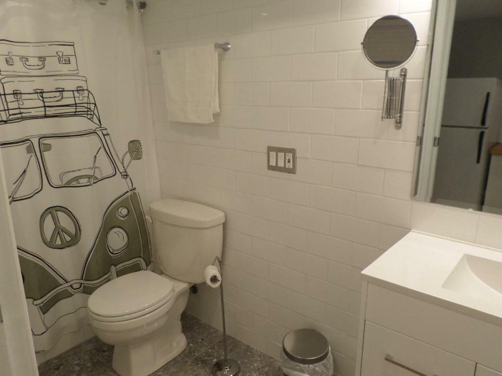 אוטווה Fantastic And Modern Downtown 1-Bed Basement Apt., Parking Wi-Fi And Netflix Included מראה חיצוני תמונה